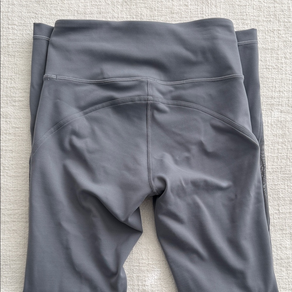 Lululemon mesh detail, 25 inch